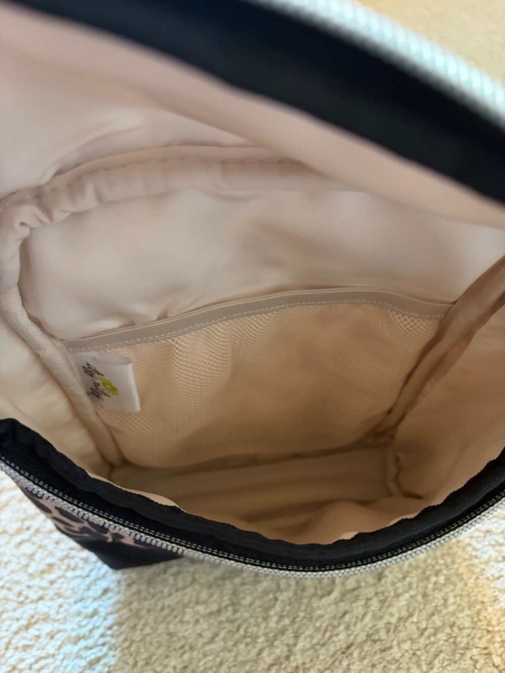 Itzy ritzy leopard bottle bag - Picture 5 of 5